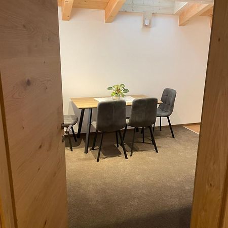 Appartamento Haus Alt St. Anton Sankt Anton am Arlberg Esterno foto