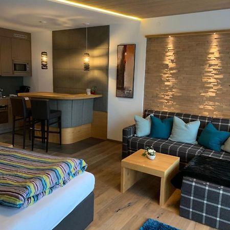Appartamento Haus Alt St. Anton Sankt Anton am Arlberg Esterno foto
