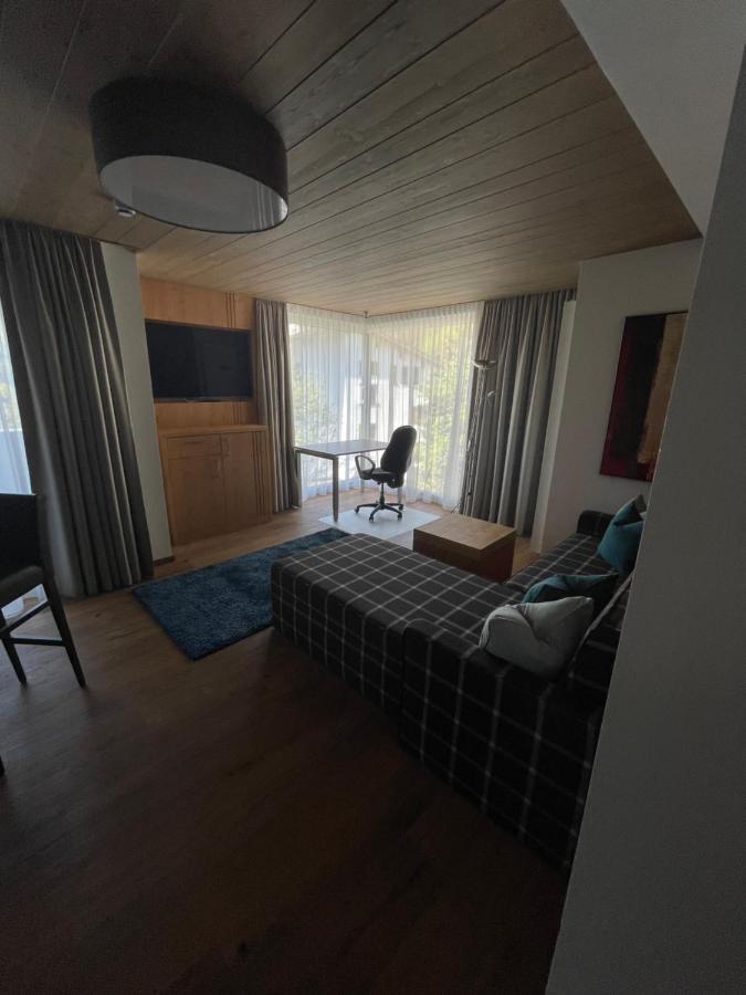 Appartamento Haus Alt St. Anton Sankt Anton am Arlberg Esterno foto